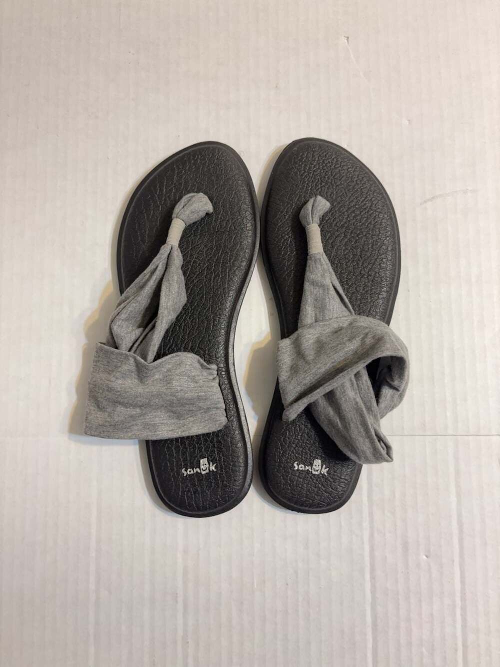 Sanuk Yoga Sling 2 Metallic Silver Fabric Flip Flop Sandals